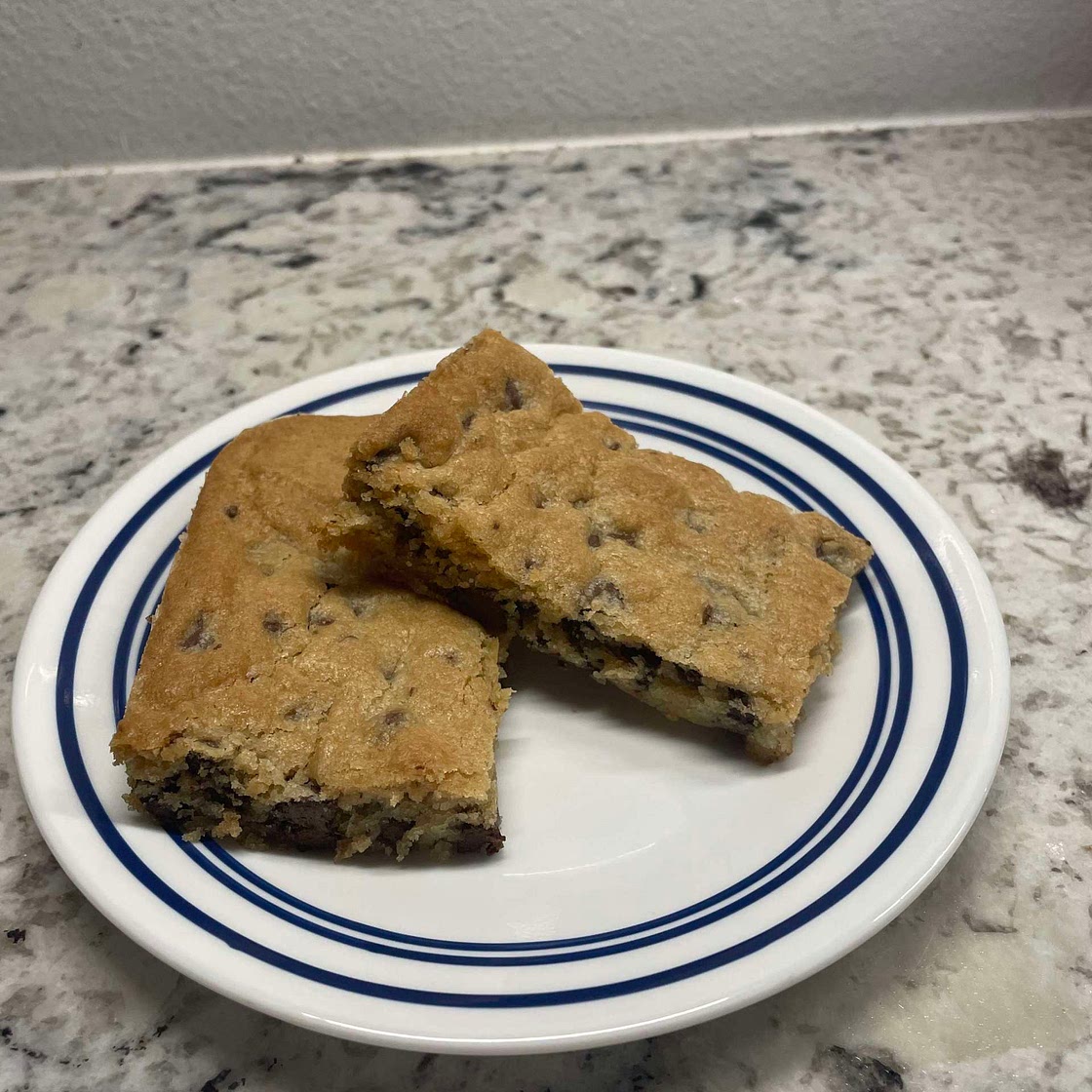 Chocolate Chip Cookie Bars 