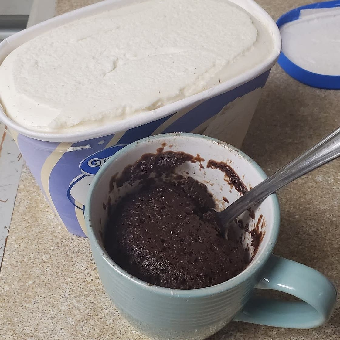 Easy Microwave Chocolate Mug Cake