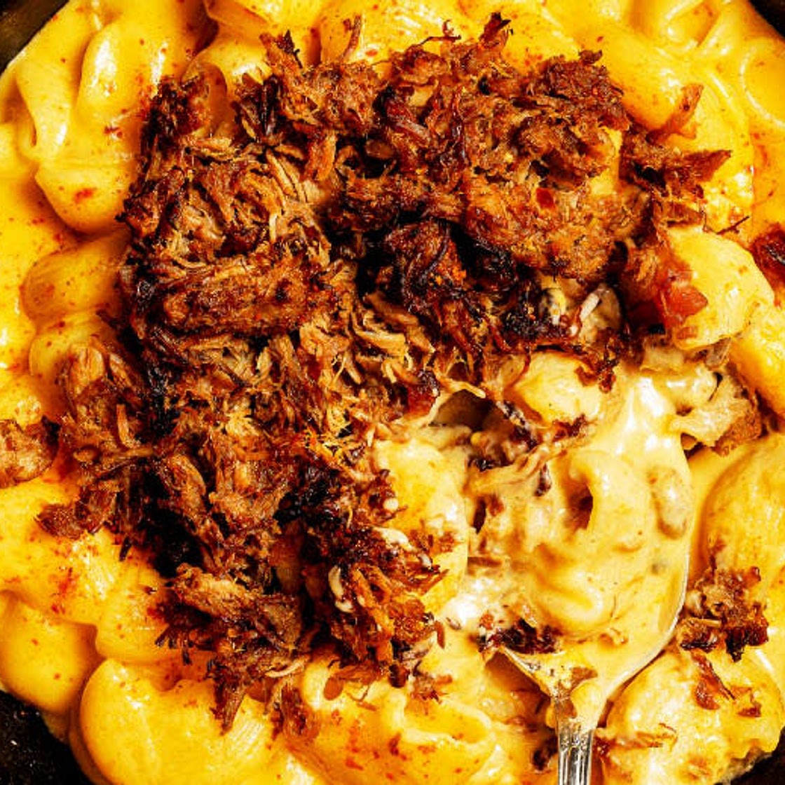 One Pot Carnitas Mac n Cheese