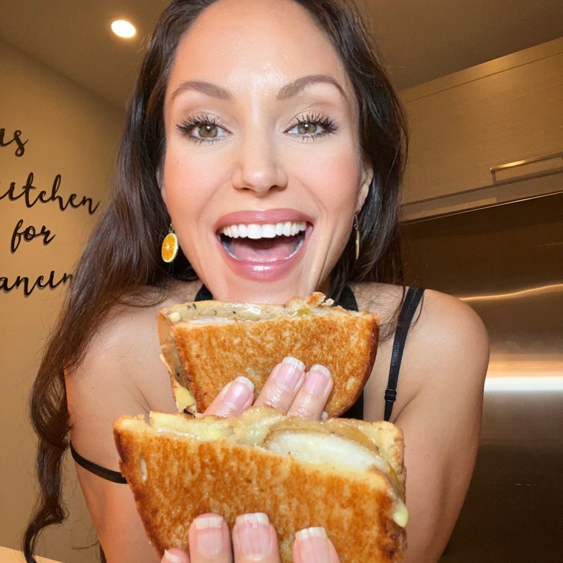 Vegan Grilled Cheese & Pear Sandwich