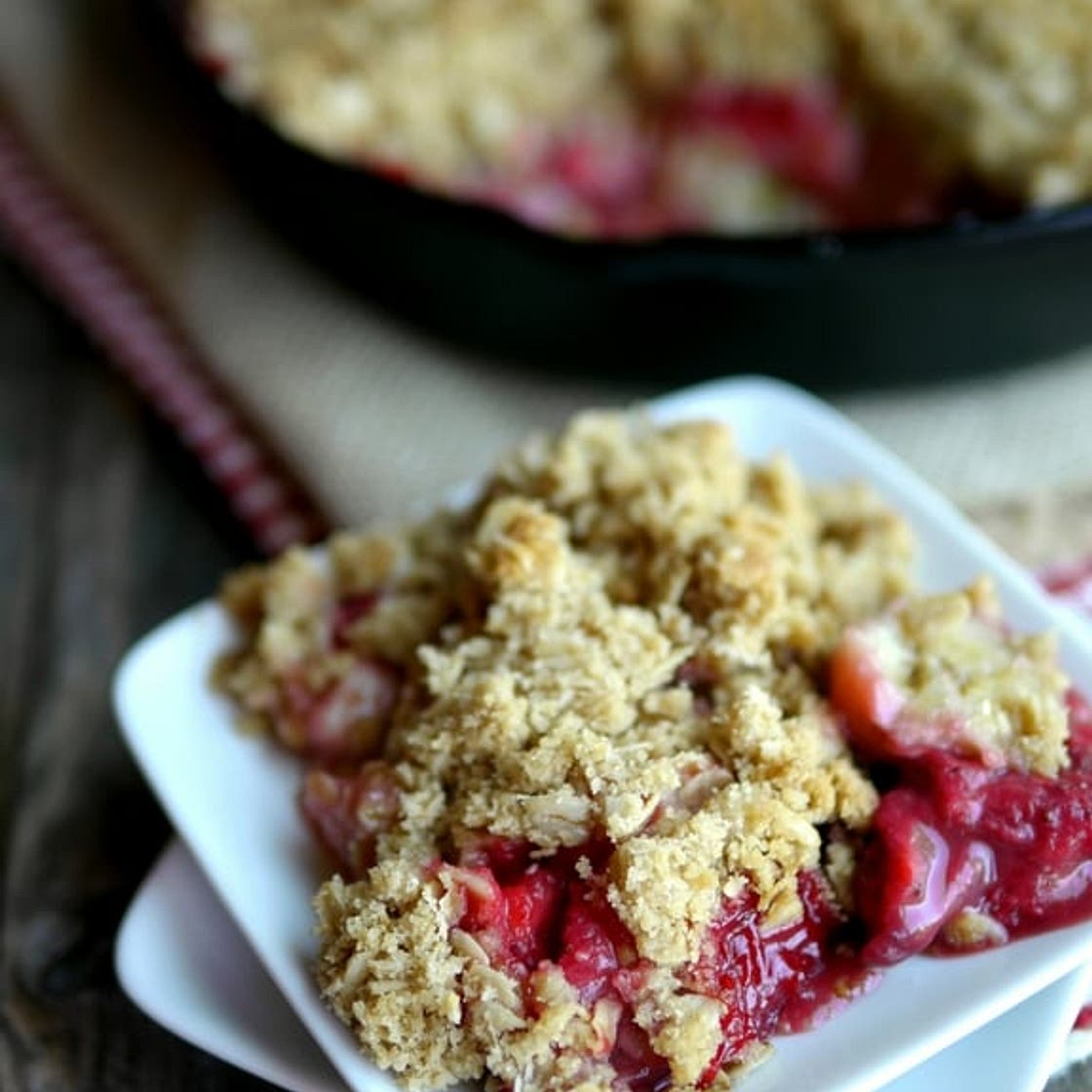 Strawberry-Banana Crumble