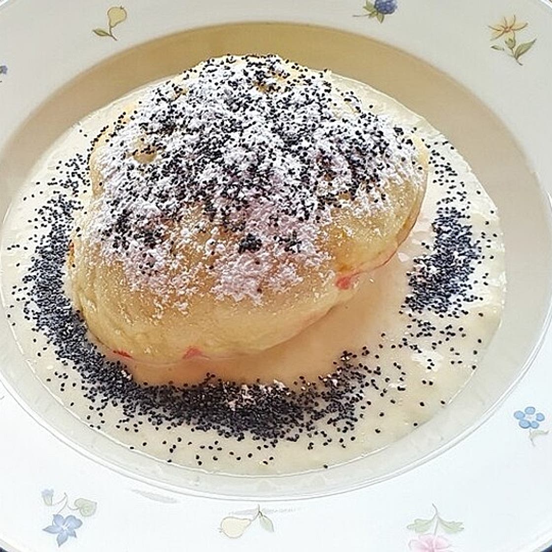 Österreichische Germknödel