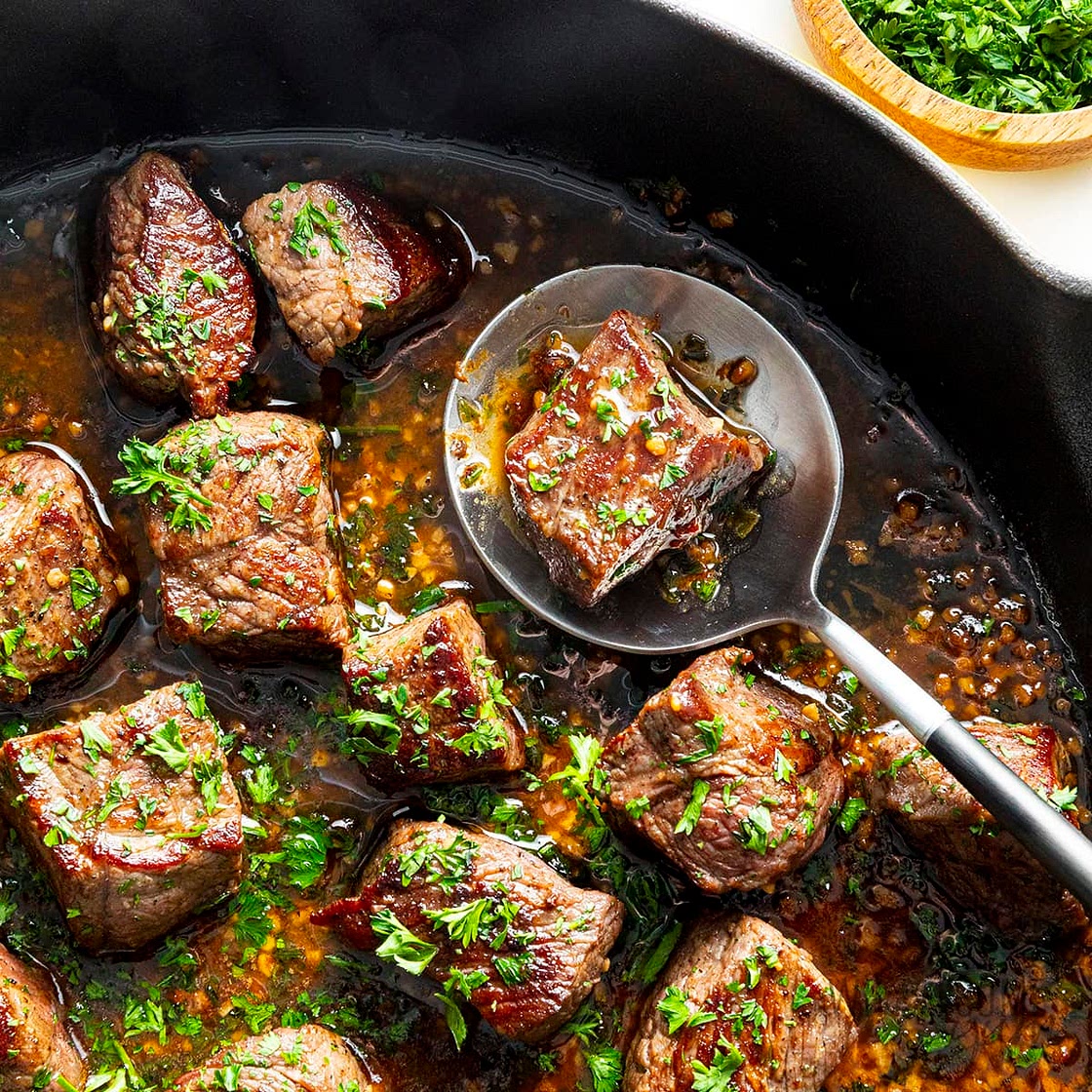 Garlic Butter Steak Bites (10 Minutes)