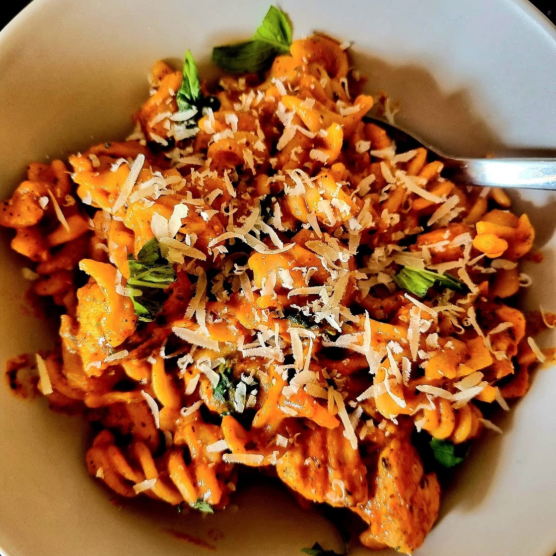 Vegan Roasted Red Pepper Pasta (GF)