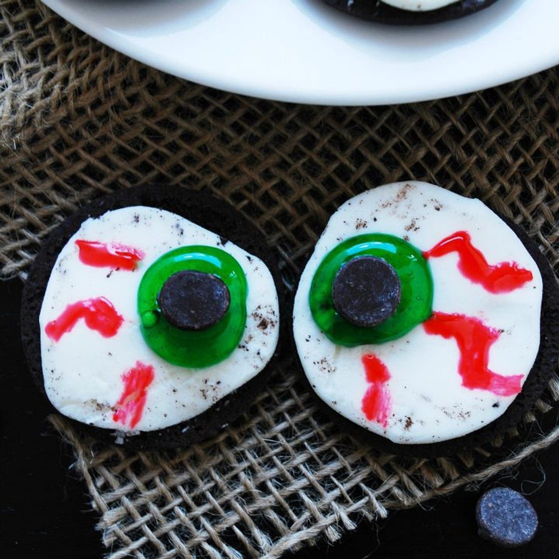 Allergy-friendly Monster Eye Balls (Gluten, dairy, egg, peanut & tree nut free; vegan)