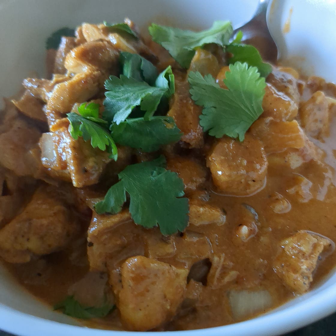 One-pan chicken makhani