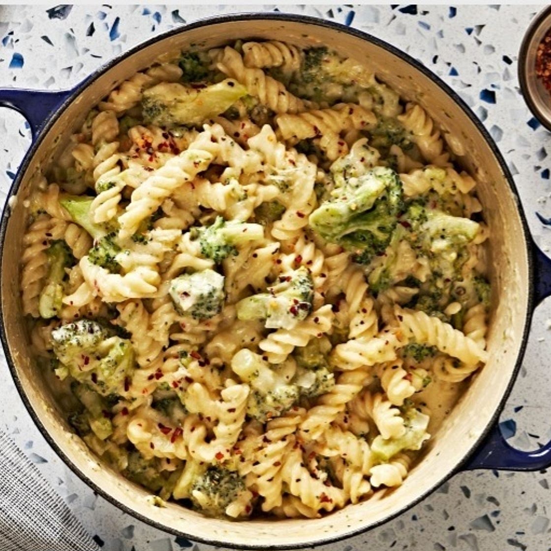 One-Pot Broccoli Cheese Pasta