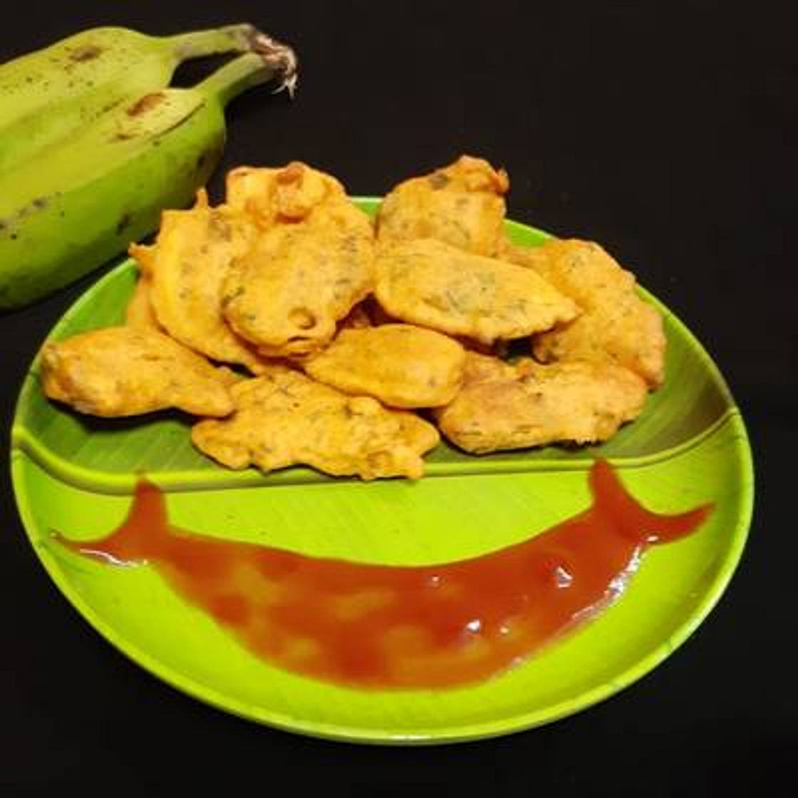 कच्चे केले की पकोड़ी (Raw Banana Pakodi Recipe In Hindi)