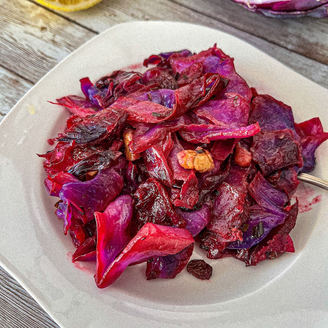 Braised Red Cabbage (sweet and sour)