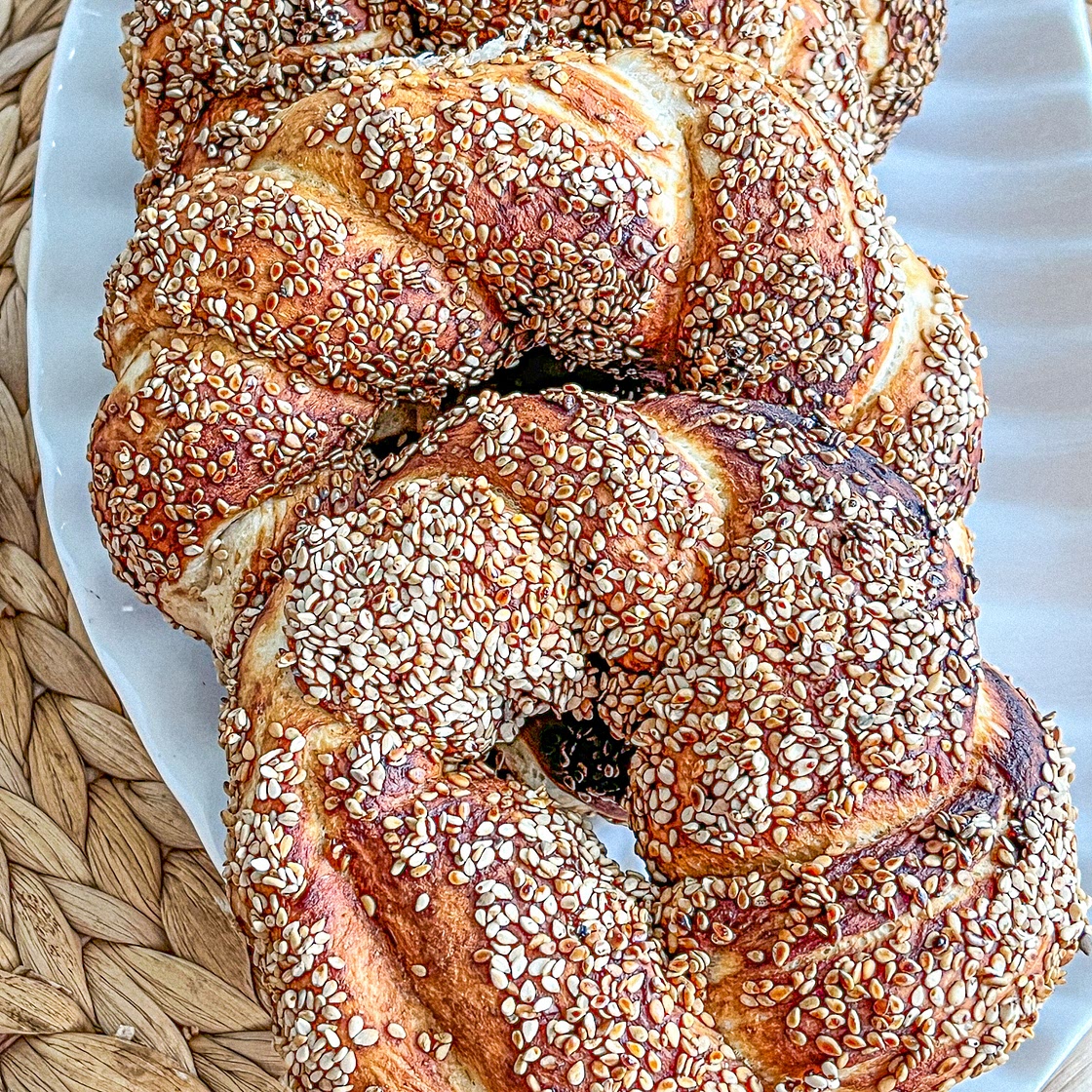 Simit (Turkish Sesame Seed Twisted Buns)