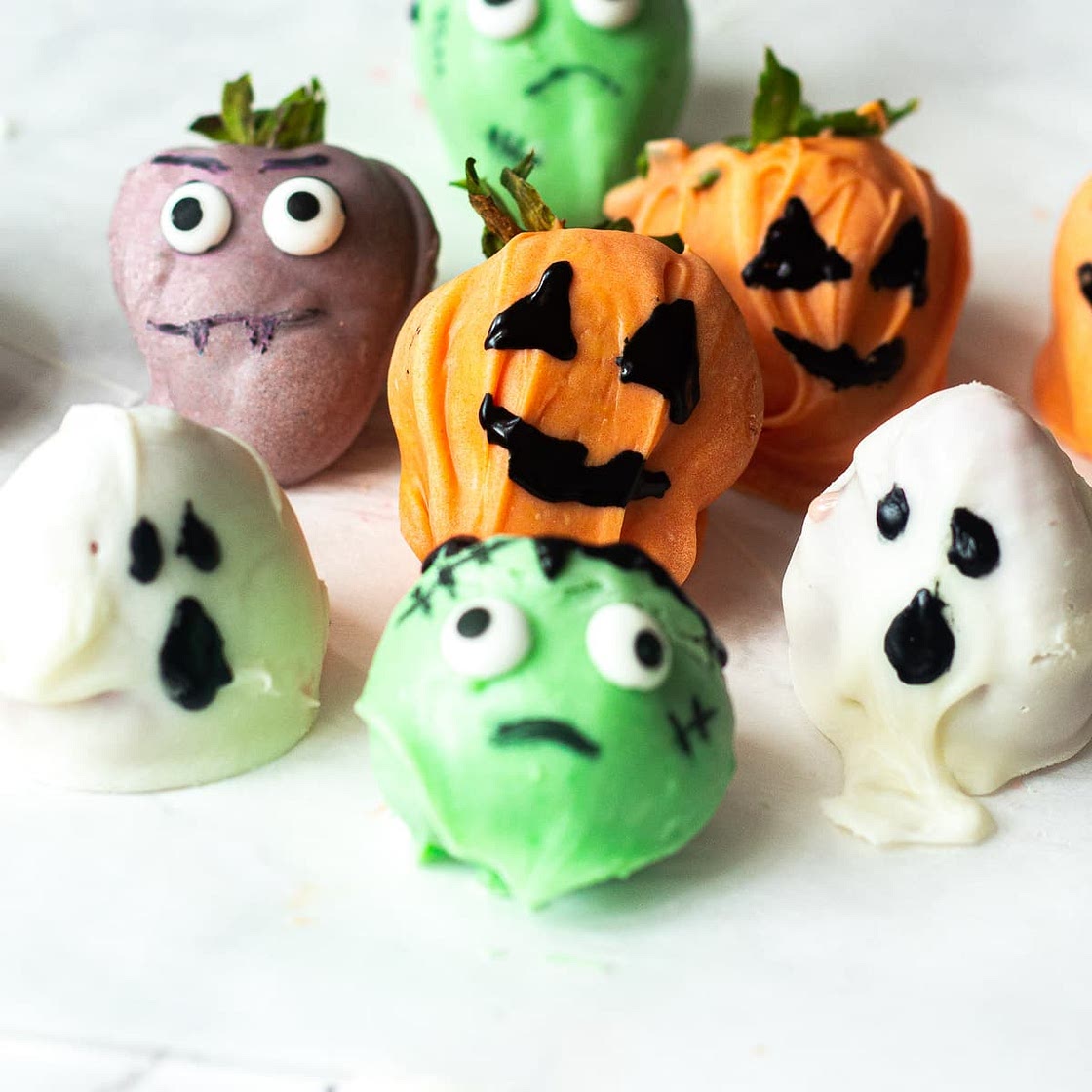 Halloween Chocolate Covered Strawberries Recipe