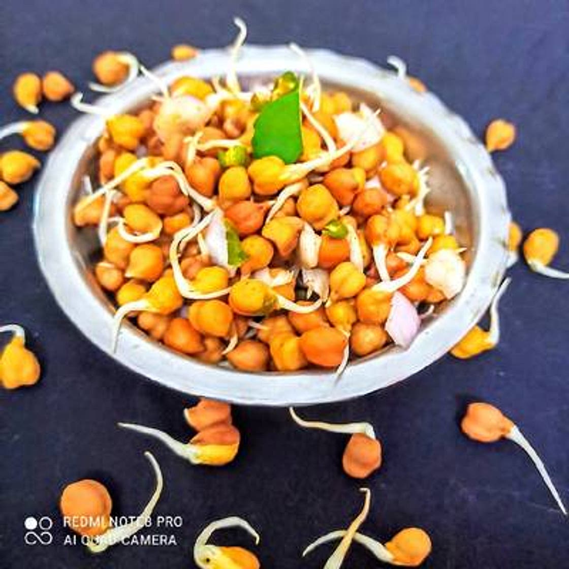 अंकुरित चने का सलाद (Ankurit chane ka salad recipe in Hindi)