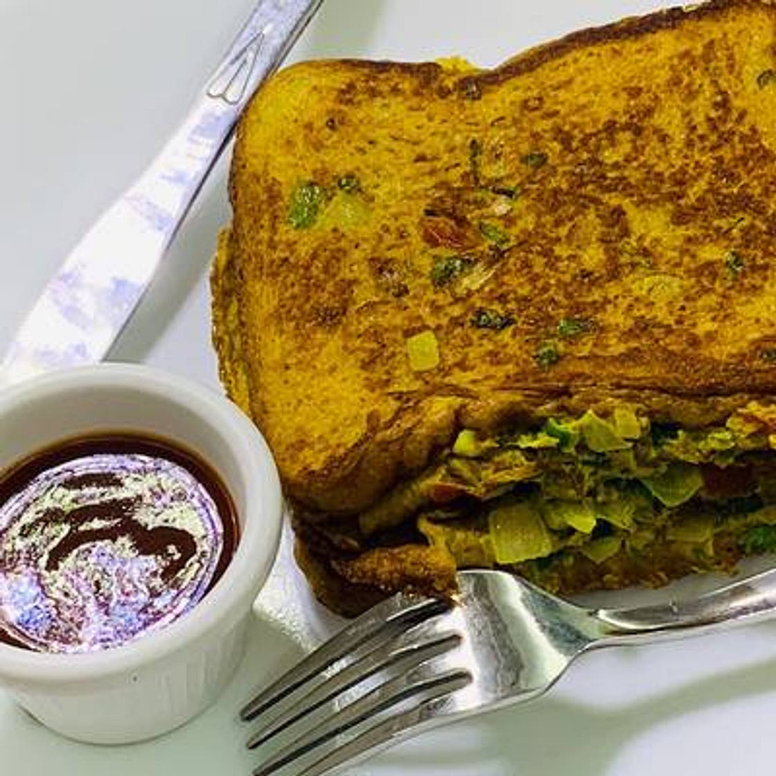 एग ऑमलेट सैंडविच (egg omelette sandwich recipe in hindi)