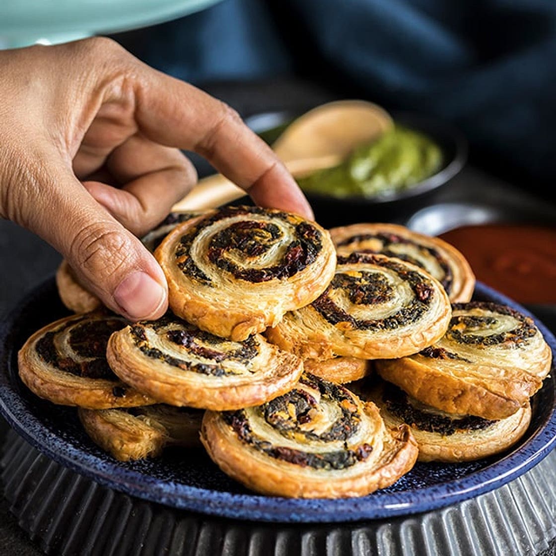 Spinach & Sun-Dried Tomato Puff Pastry Pinwheels