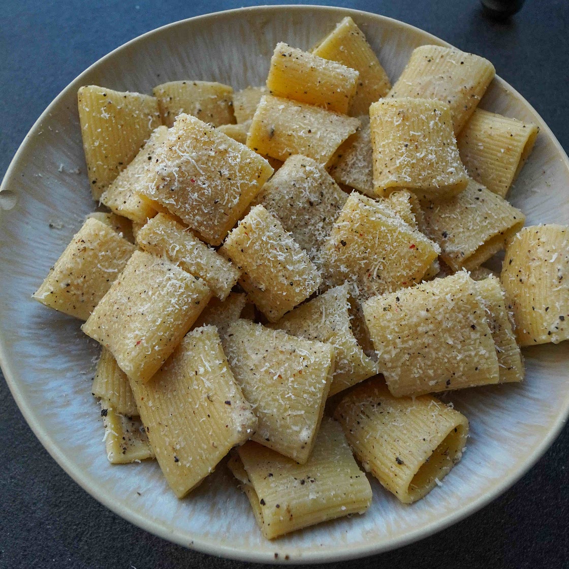 PACCHERI CACIO E PEPE