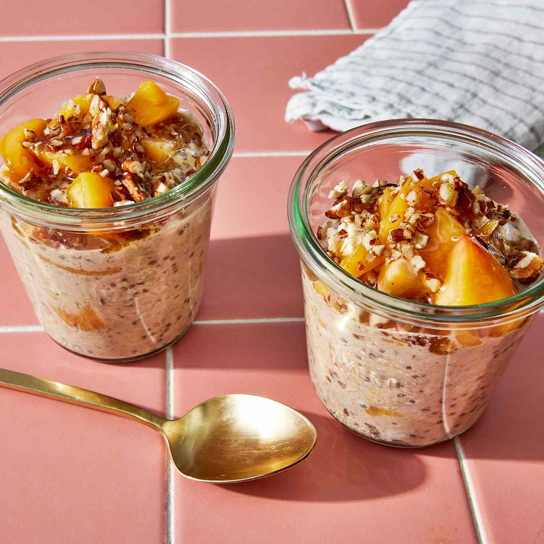 Overnight Oats with Chia Seeds (Meal-Prep Friendly)