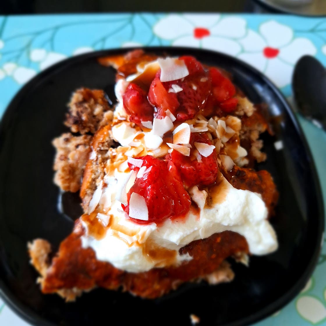 Coconut & strawberry baked oats