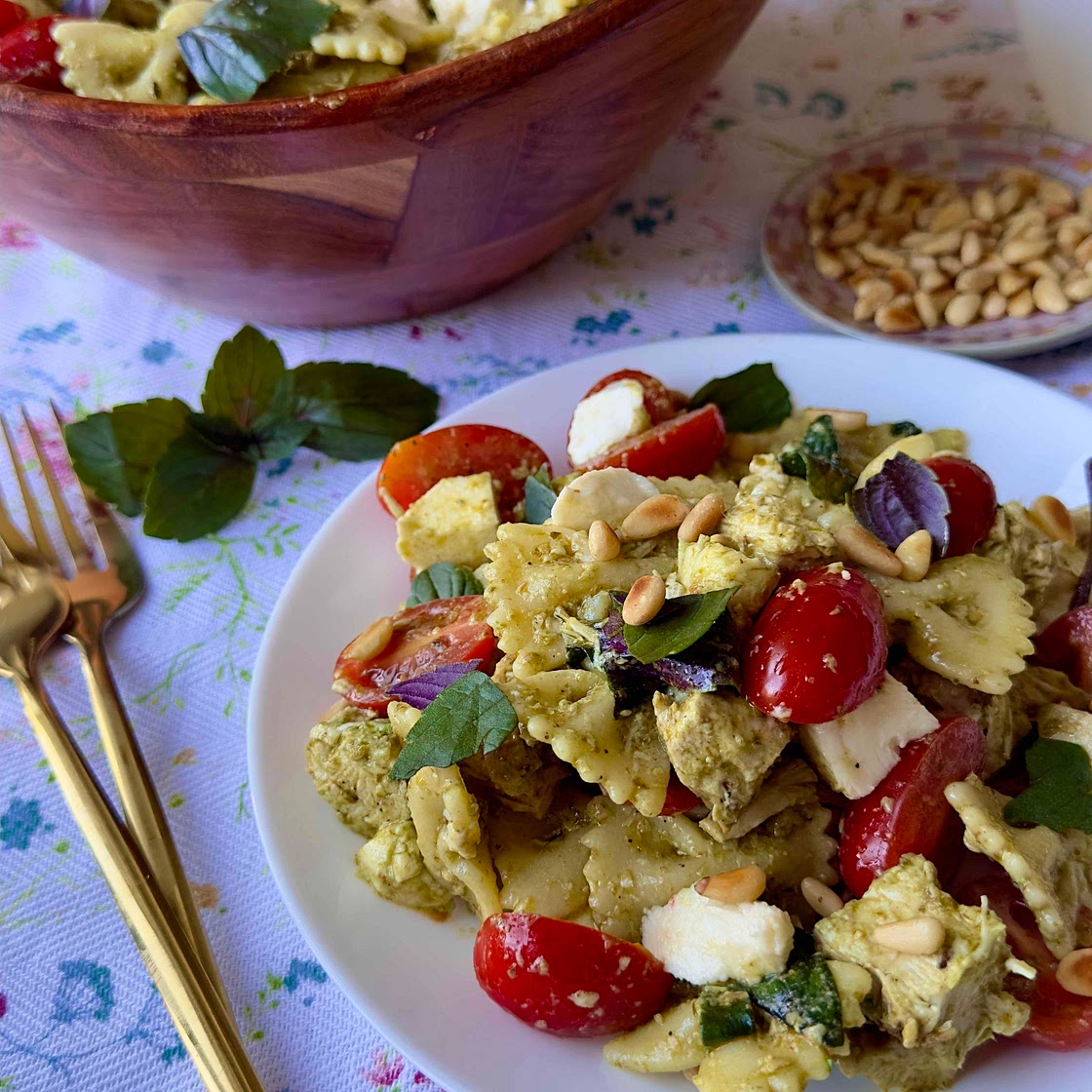 Chicken and Pesto Pasta Salad 