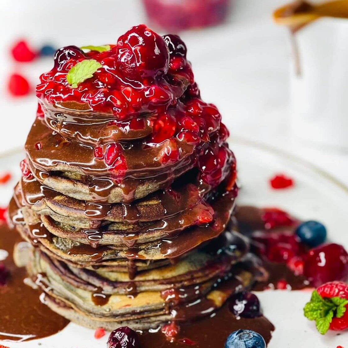 American Style Chocolate Berry Pancakes