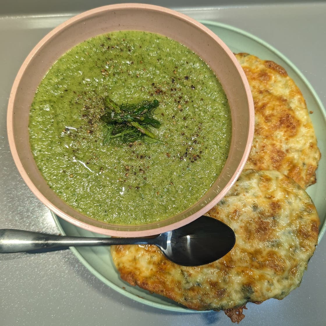 Asparagus, Spinach and Leek Soup