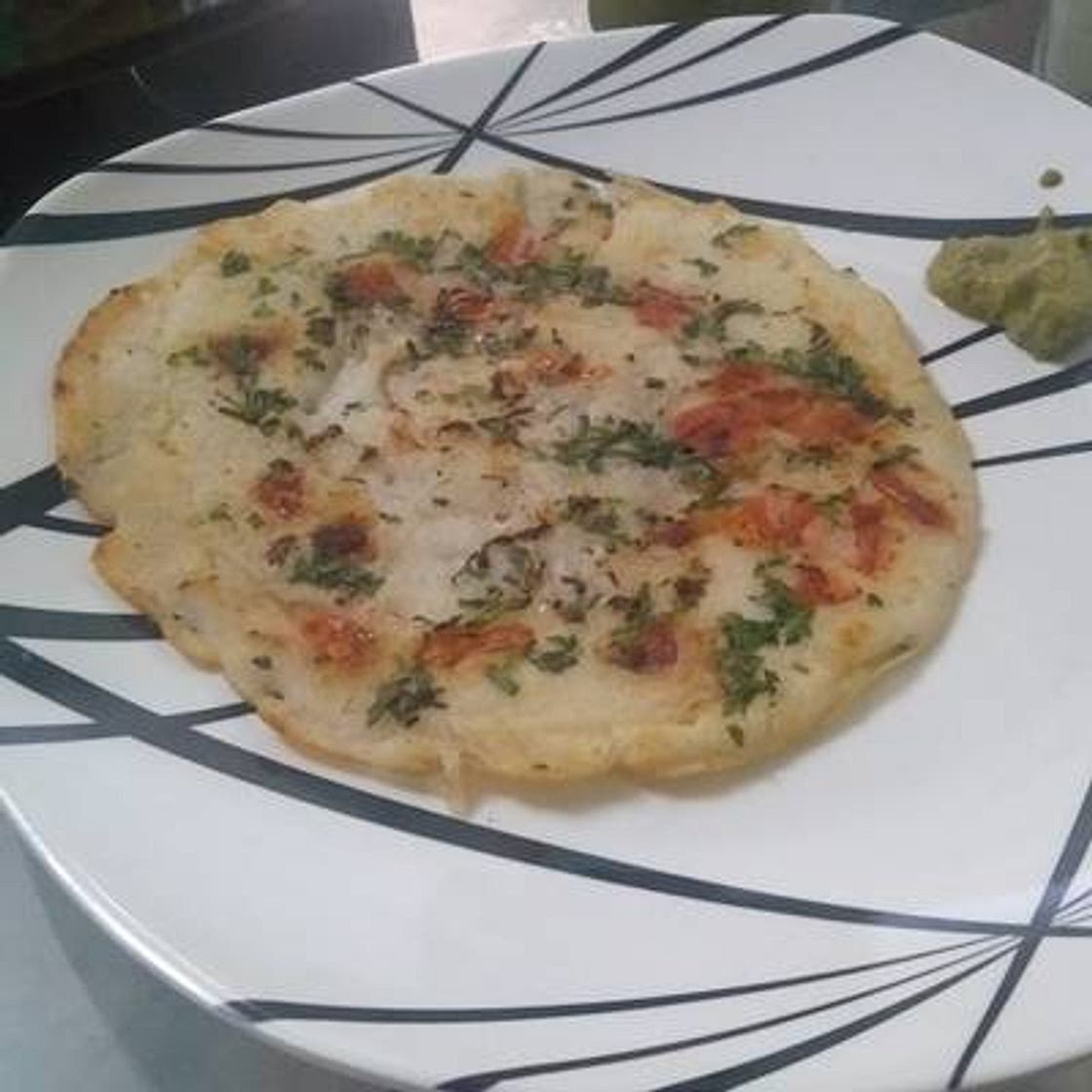 लेफ्ट ओवर राइस उत्तपम (leftover rice uttapam recipe in hindi)