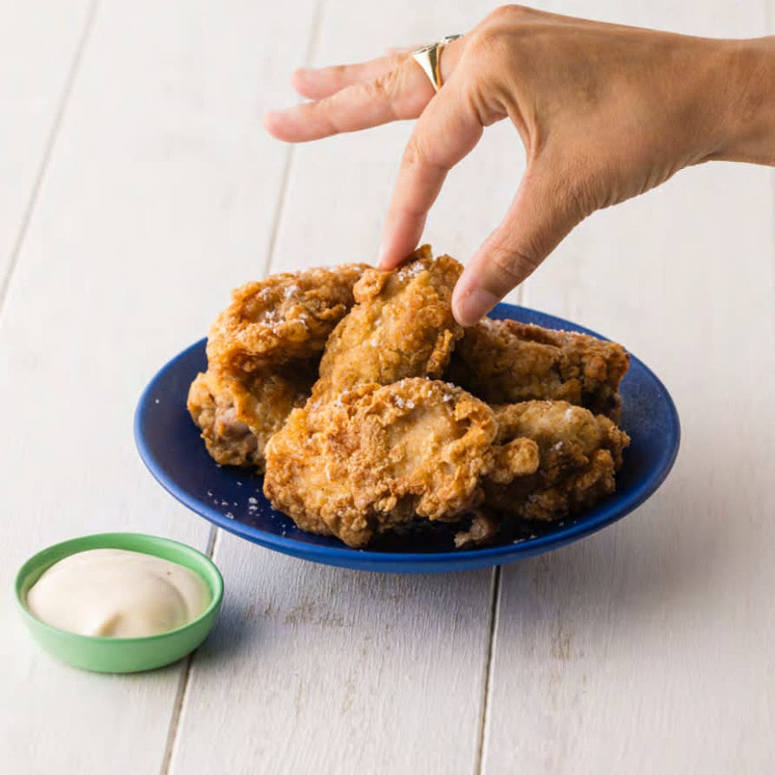 SPICED FRIED CHICKEN WINGS