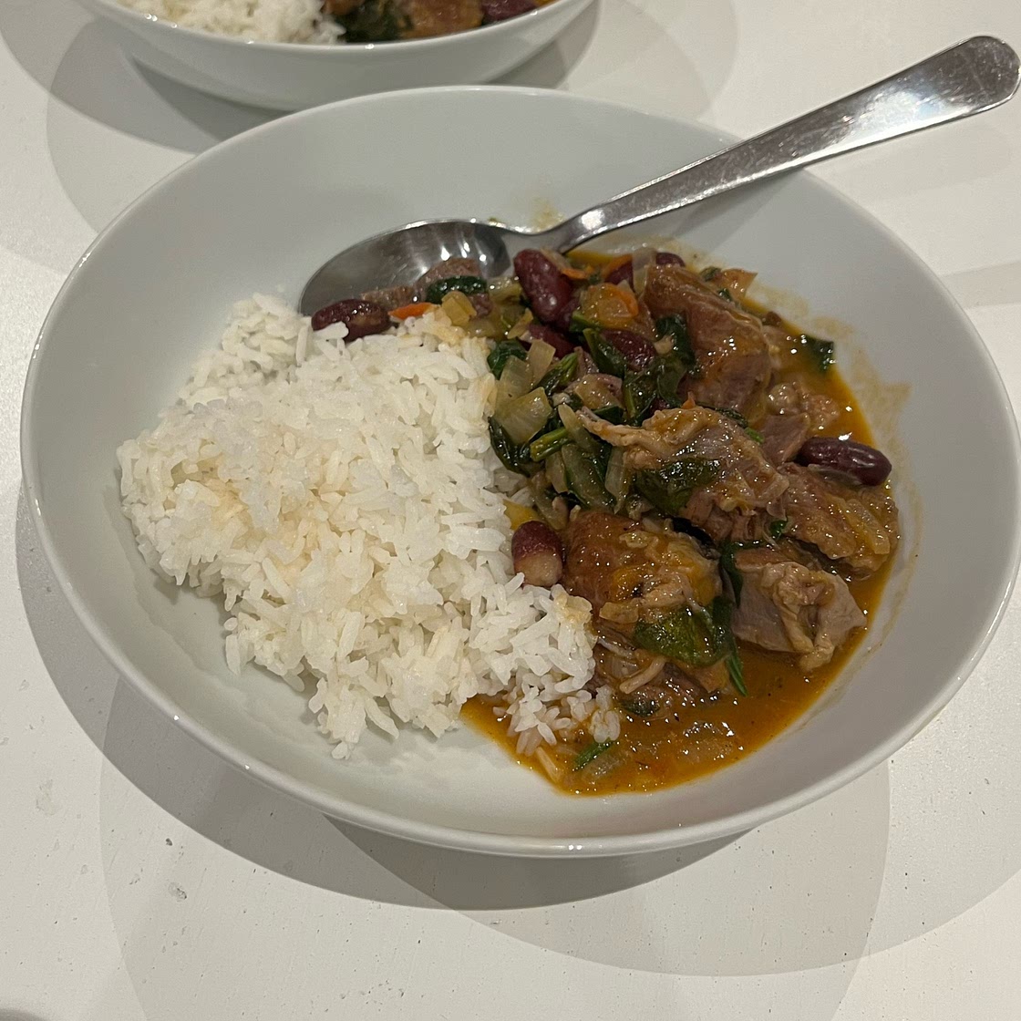 Spinach stew with beef and red kidney beans