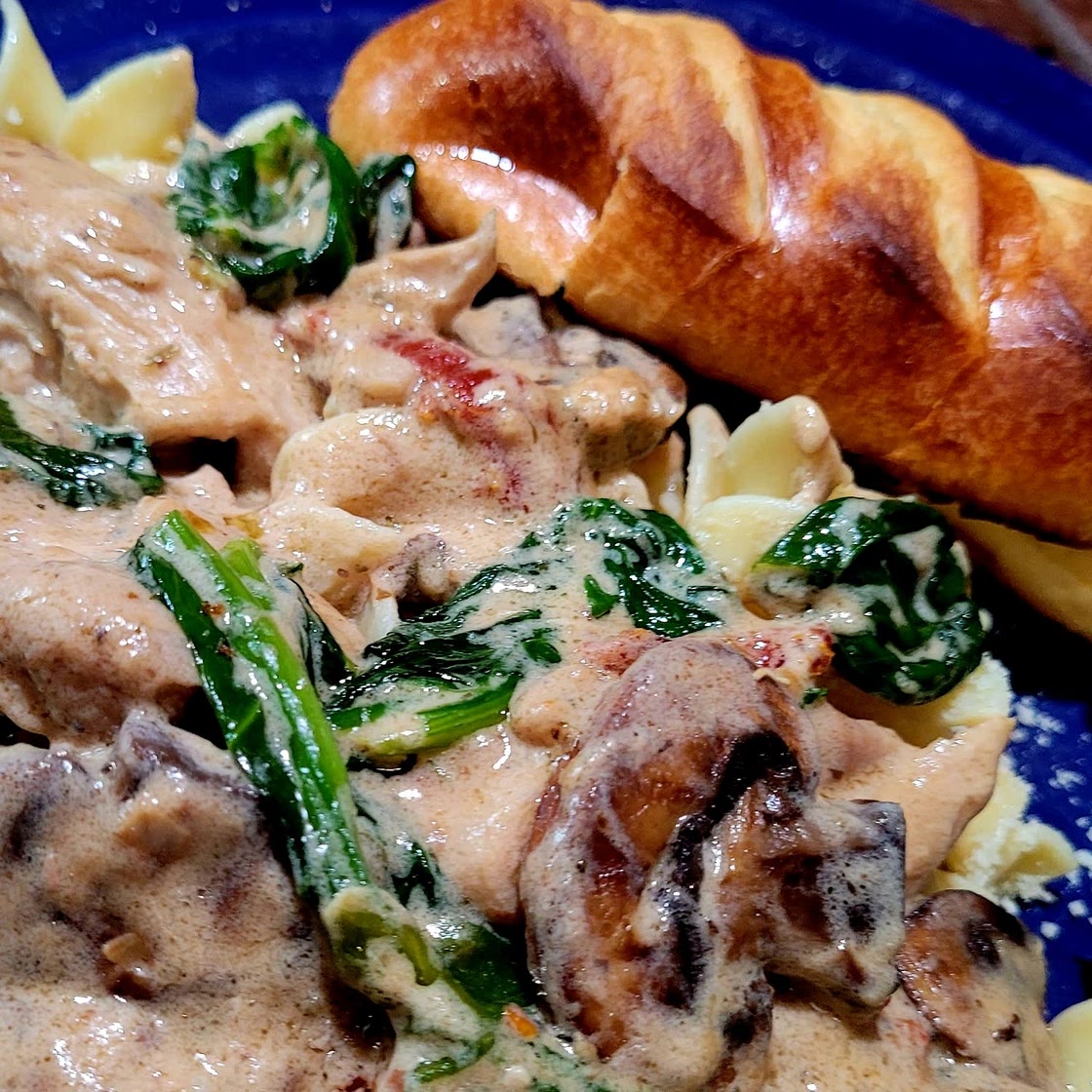 Chicken and Spinach in Creamy Parmesan Mushroom Sauce