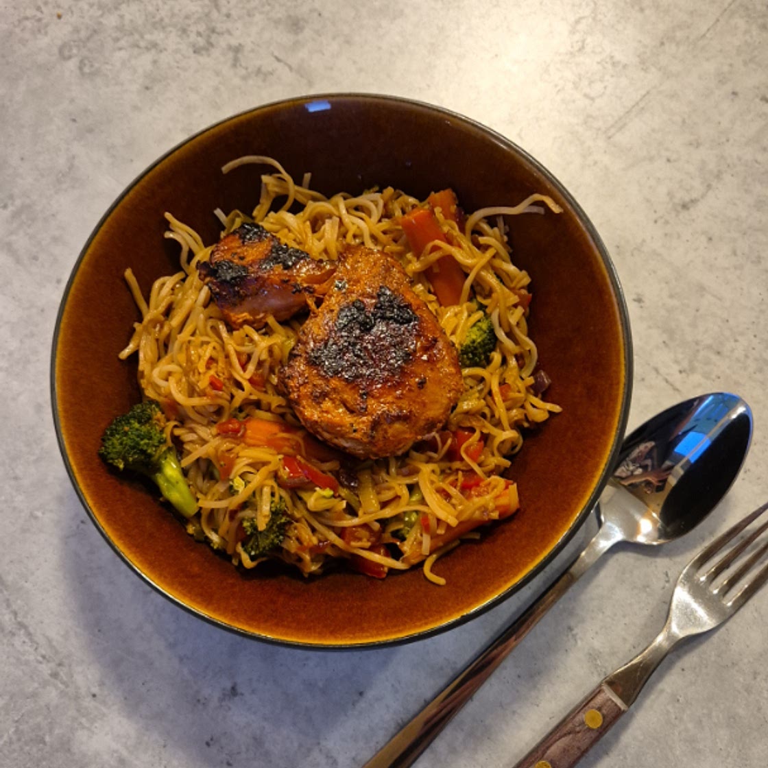 Spicy Salt and Pepper Tuna Steak with Egg Noodles by Pureety