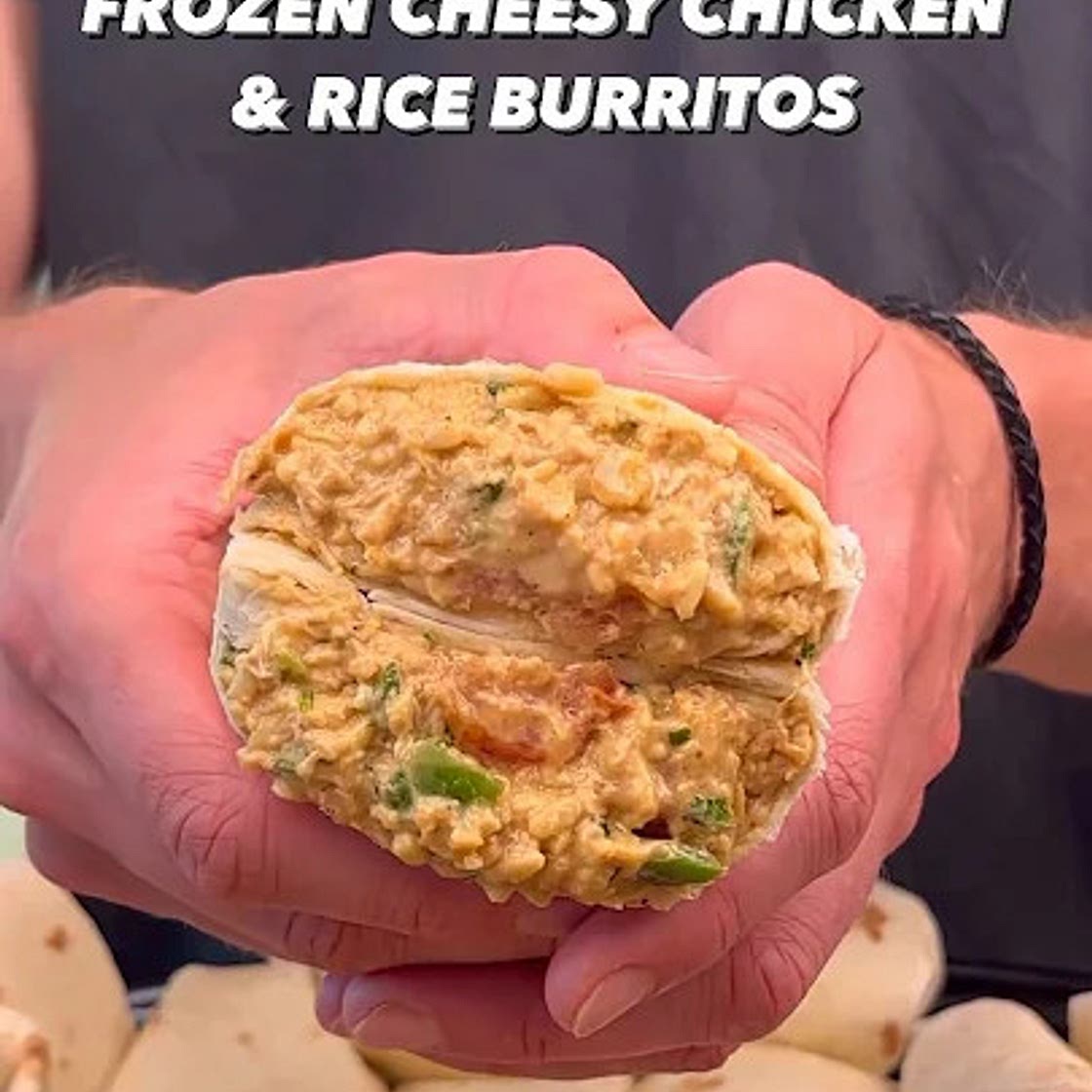 High Protein Cheesy Chicken & Rice Burritos 