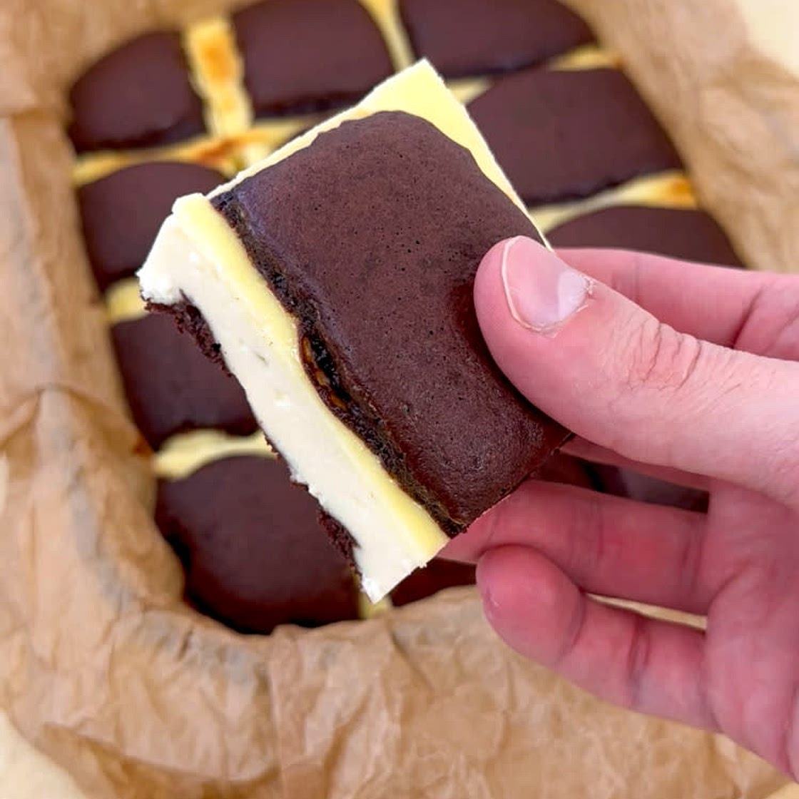 CHOCOLATE/ CREAM CHEESE CAKE