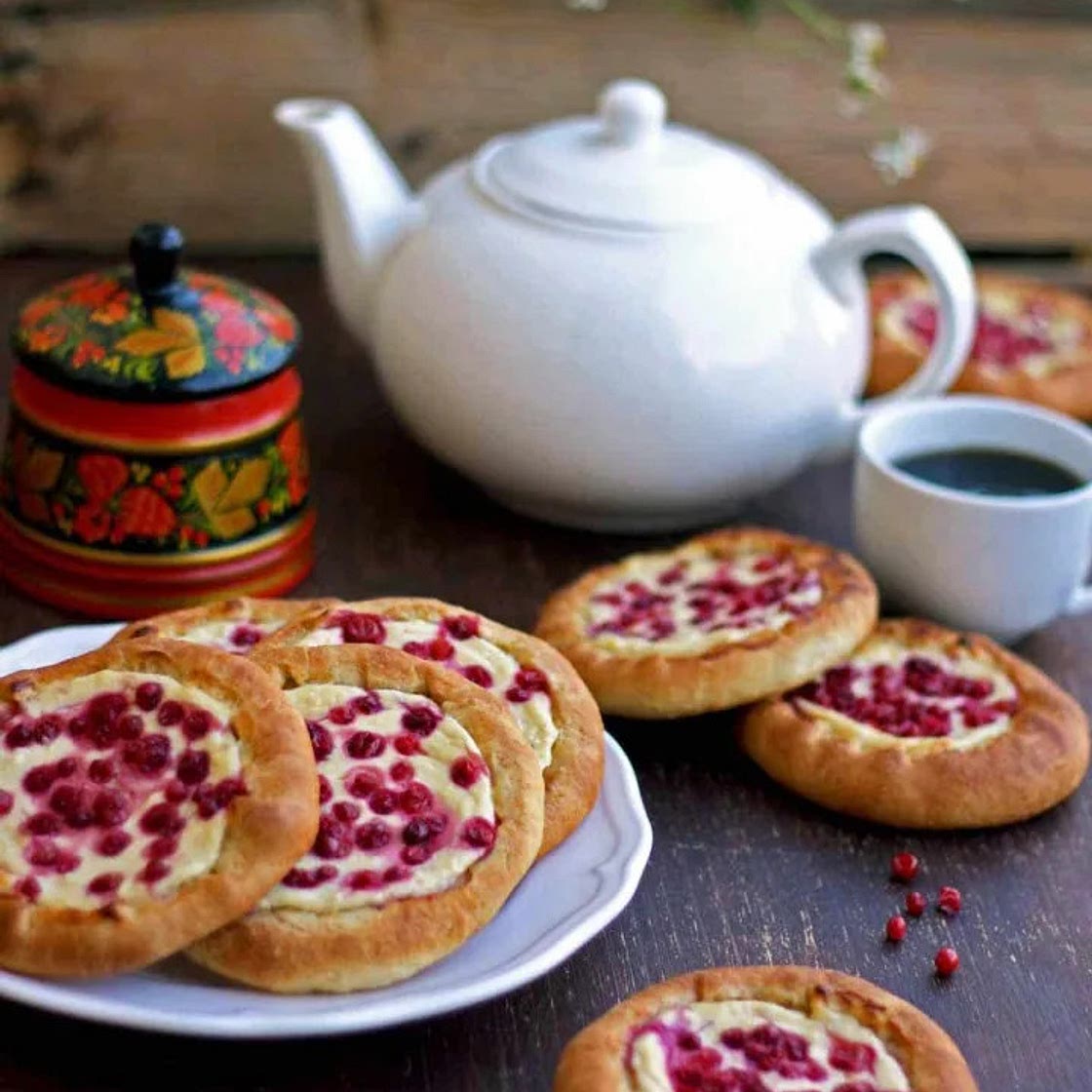 Vatrushka: Sweet Russian Farmer's Cheese Buns with Berries