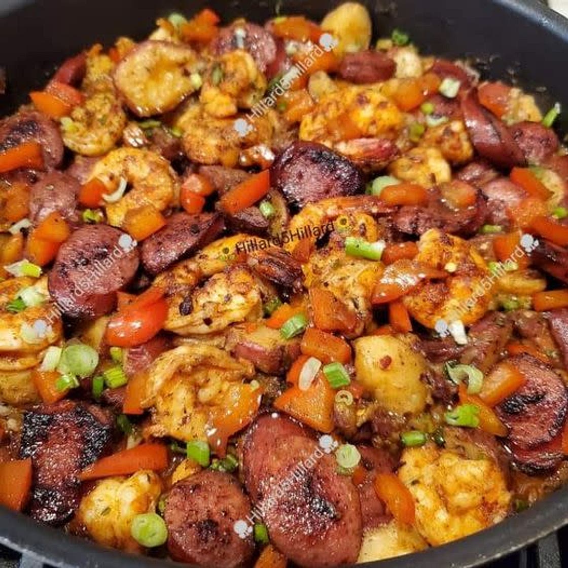 Crockpot Smothered Potatoes w/Shrimp and Sausage