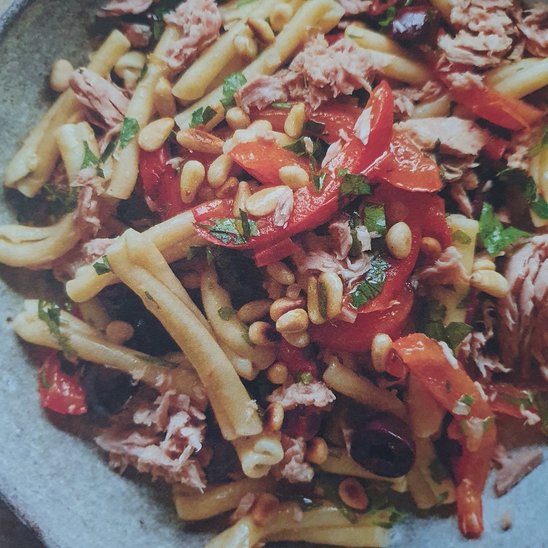 Tuna & roasted pasta salad
