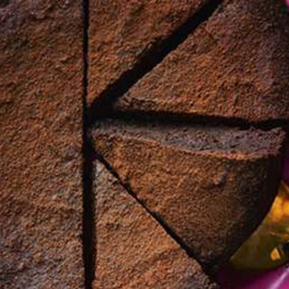 Chocolate date cake