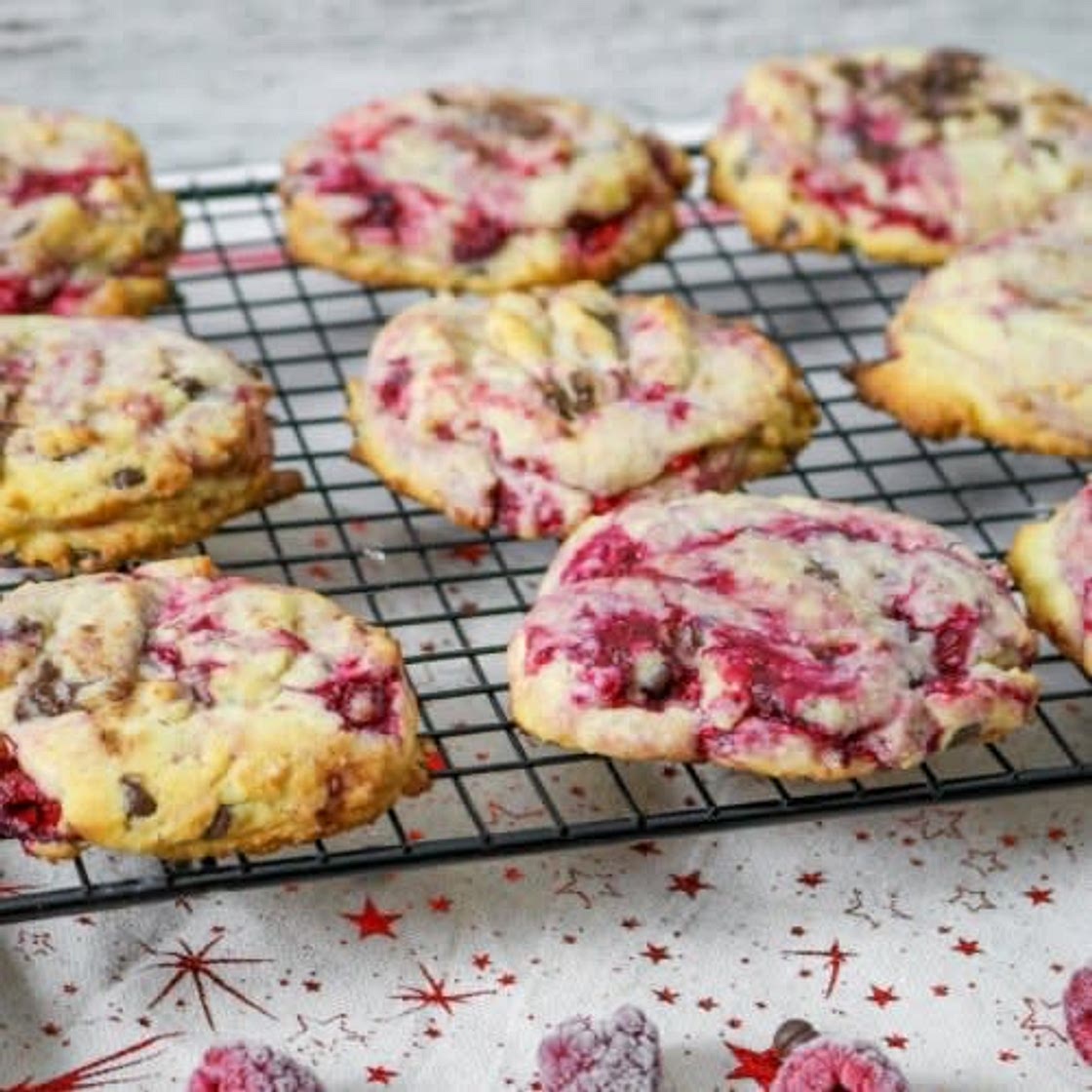 Raspberry Chocolate Chip Cookies 