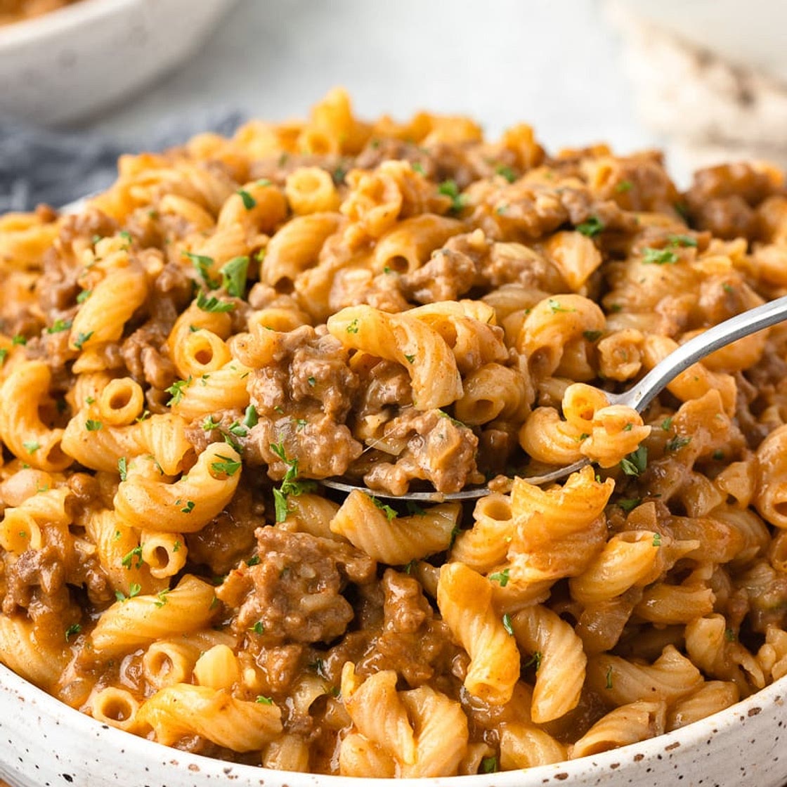 One-Pot Cheeseburger Macaroni
