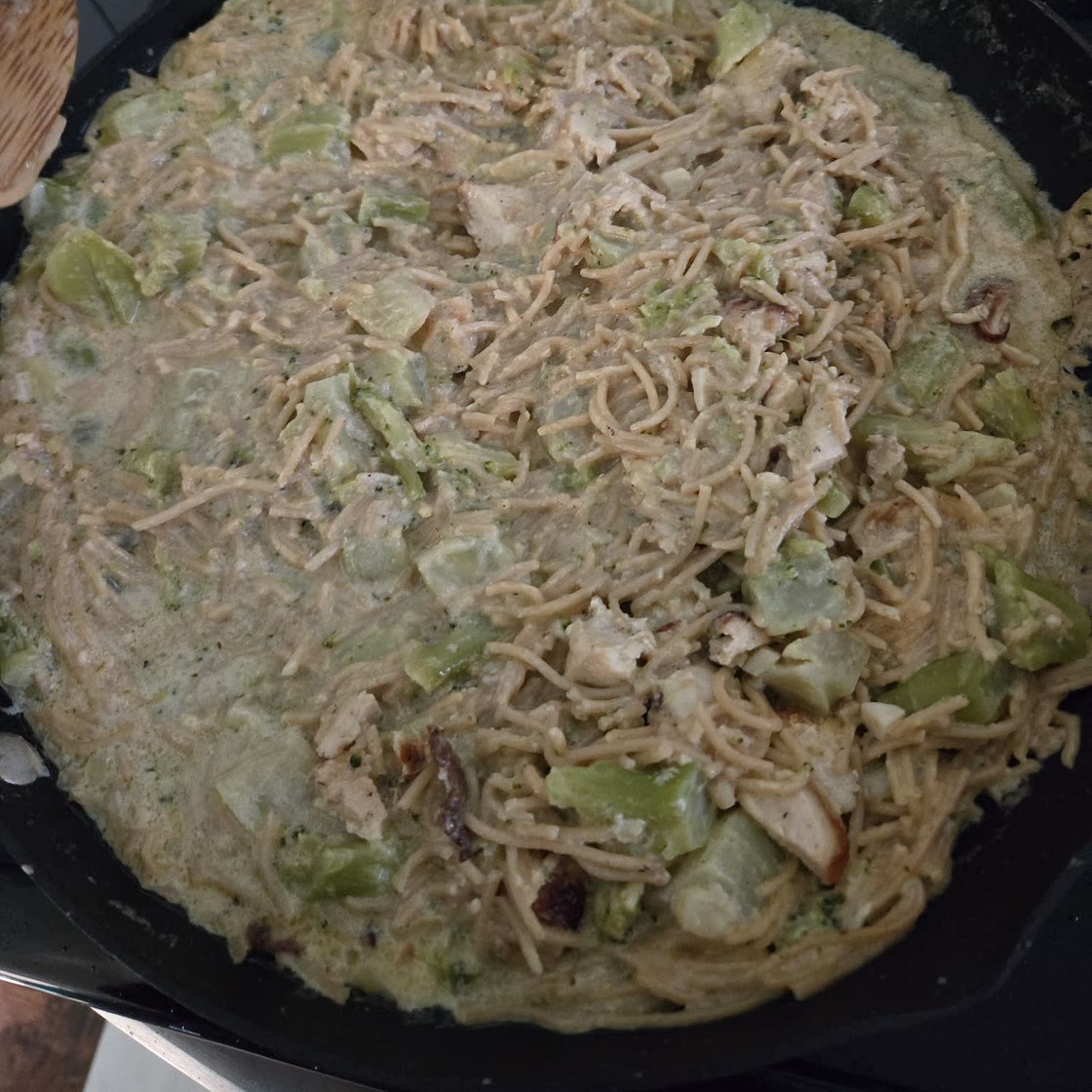 One Pot Chicken Alfredo Pasta