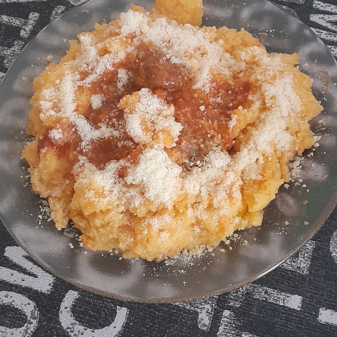 Polenta con tuco