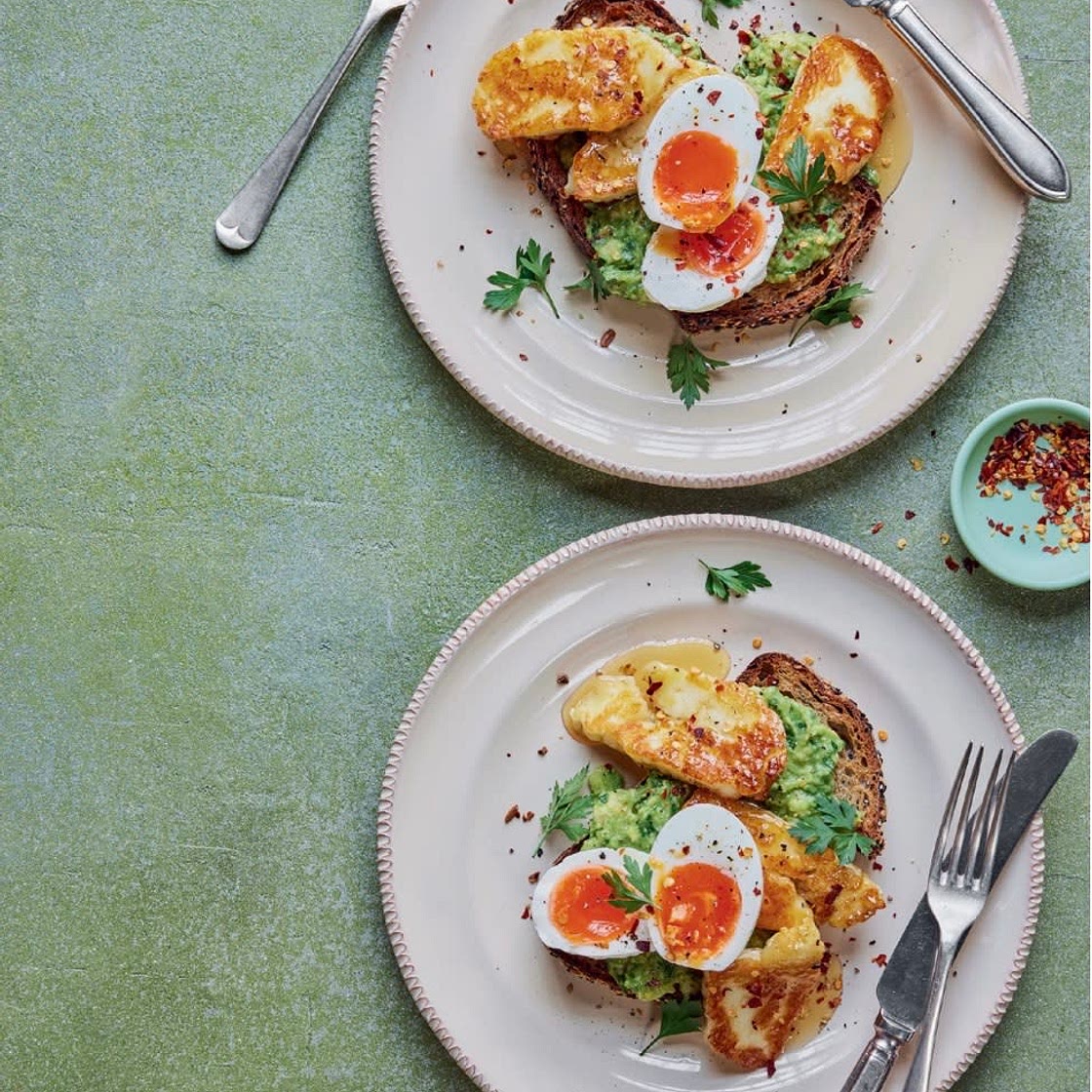 Hot Honey Halloumi Avocado Toast From @emthenutritionist