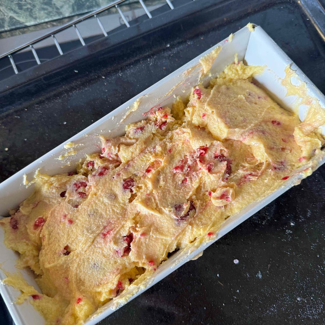 Lemon loaf with raspberry 