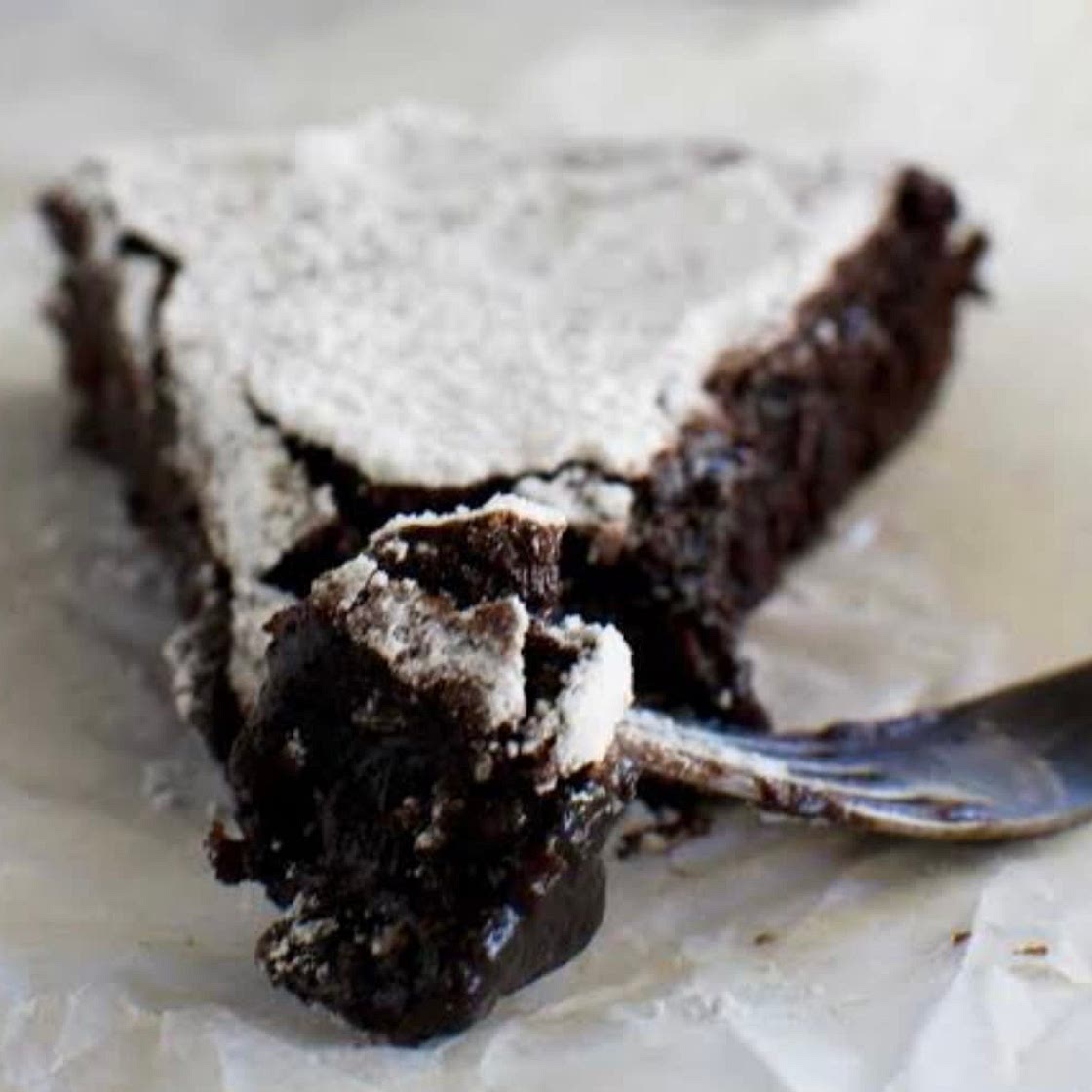 Kladdkaka (Swedish Chocolate Cake)