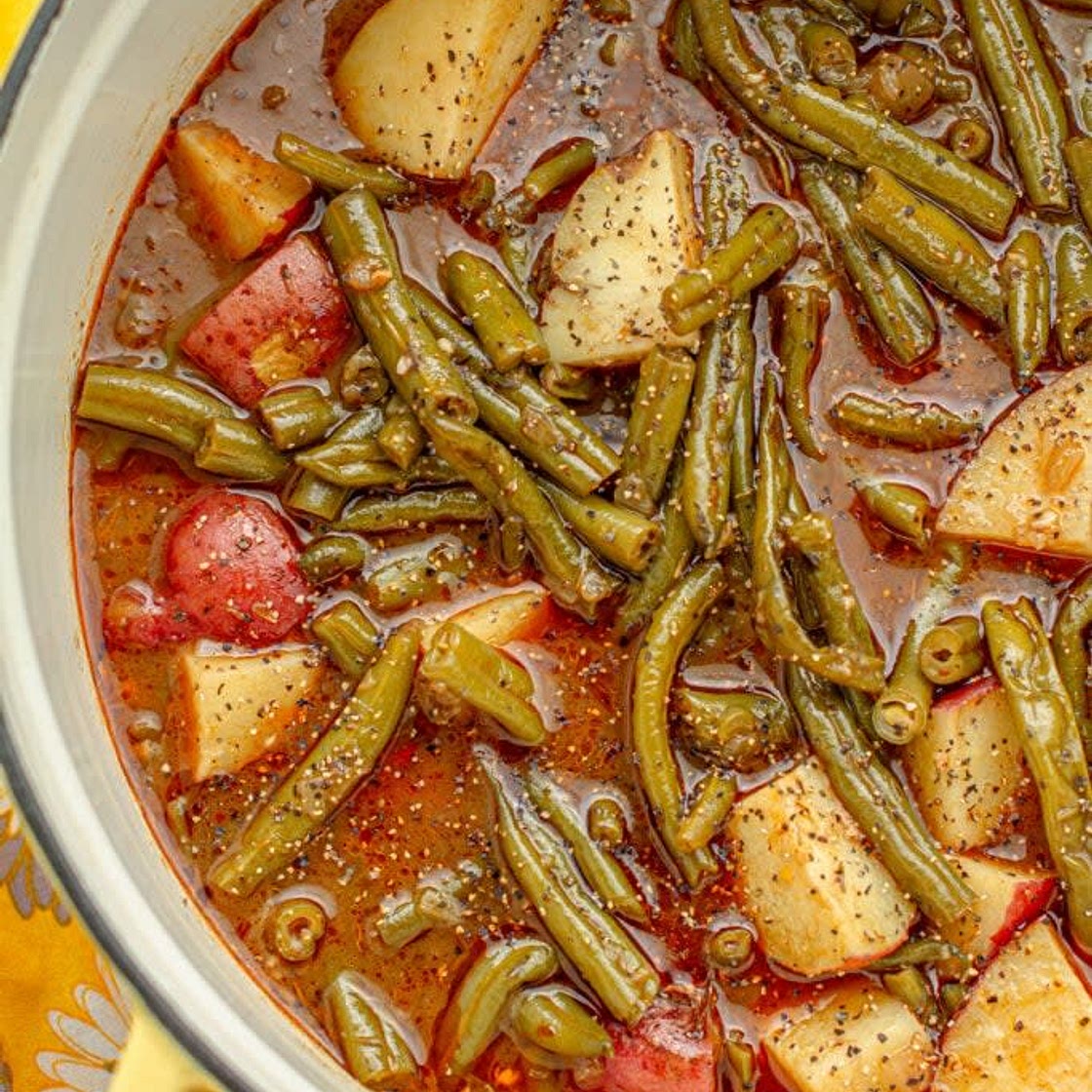 Cajun Smothered Green Beans & Potatoes (meatless)