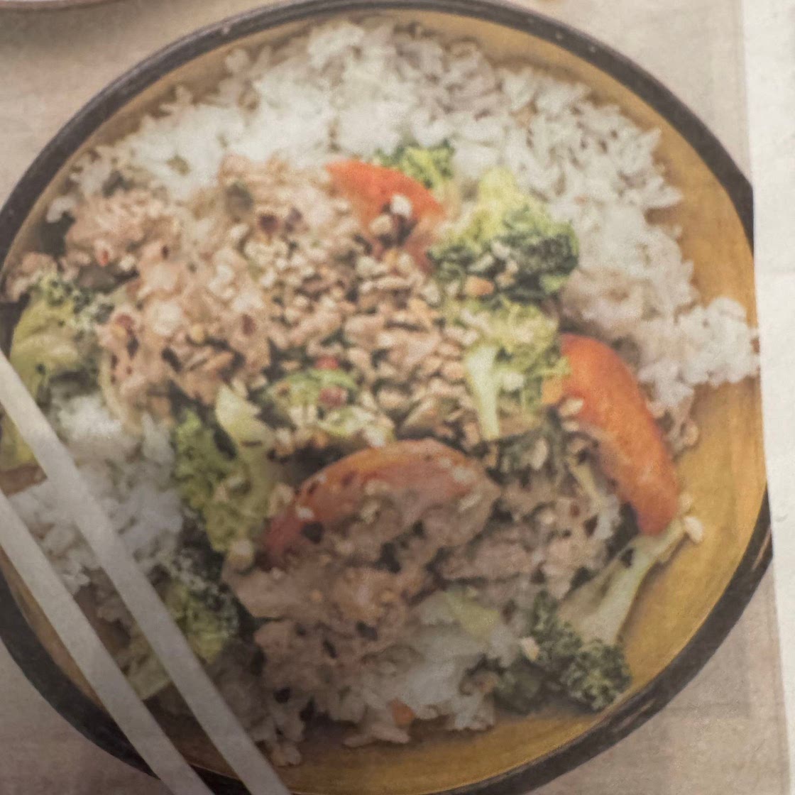 CREAMY AROMATIC PORK SATAY VITH JASMINE RICE AND PEANUTS