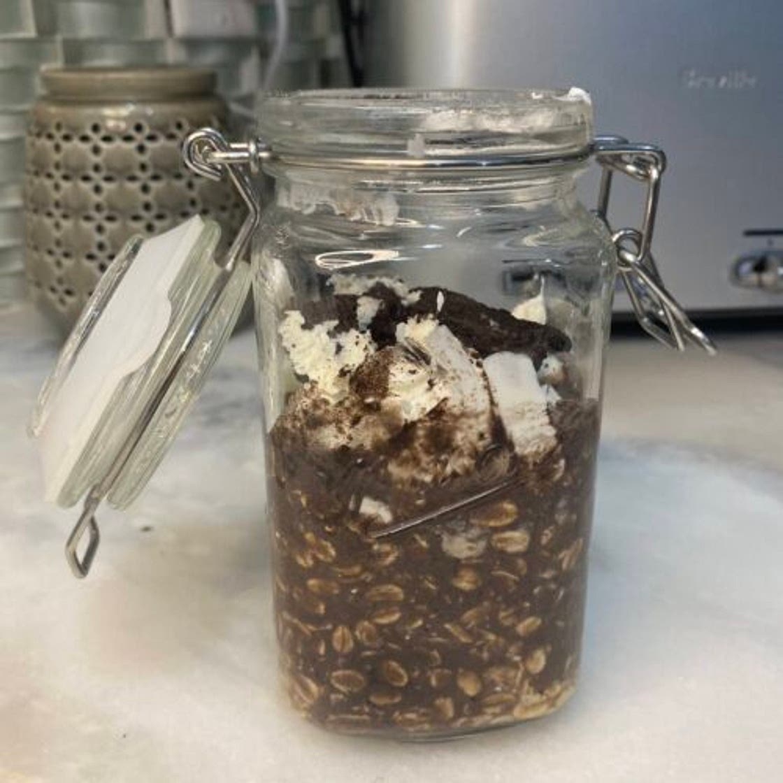 Cookies & Cream Protein Overnight Oats