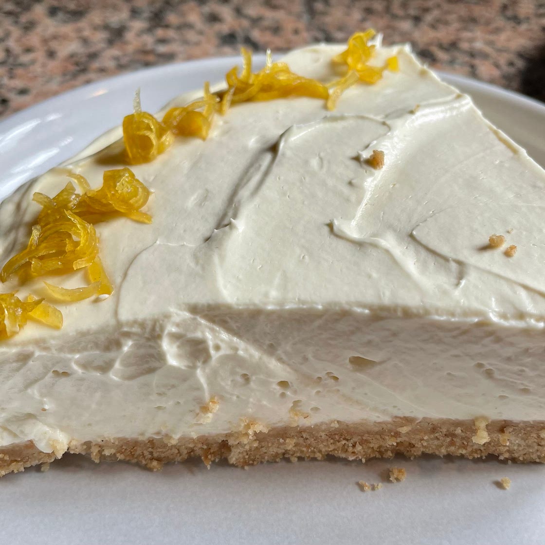 No-bake lemon cheesecake with candied peel