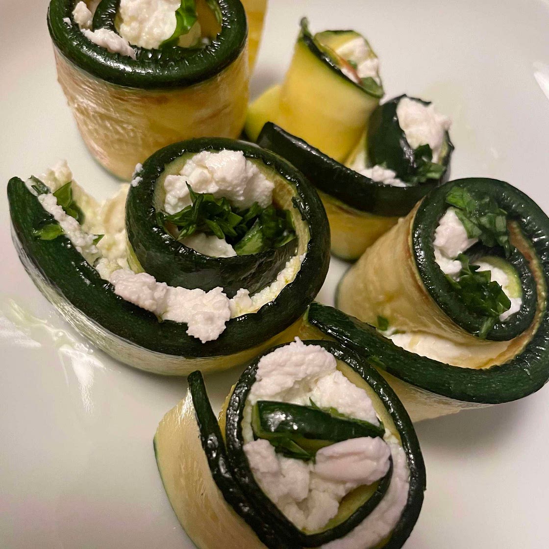 Zucchini-Röllchen