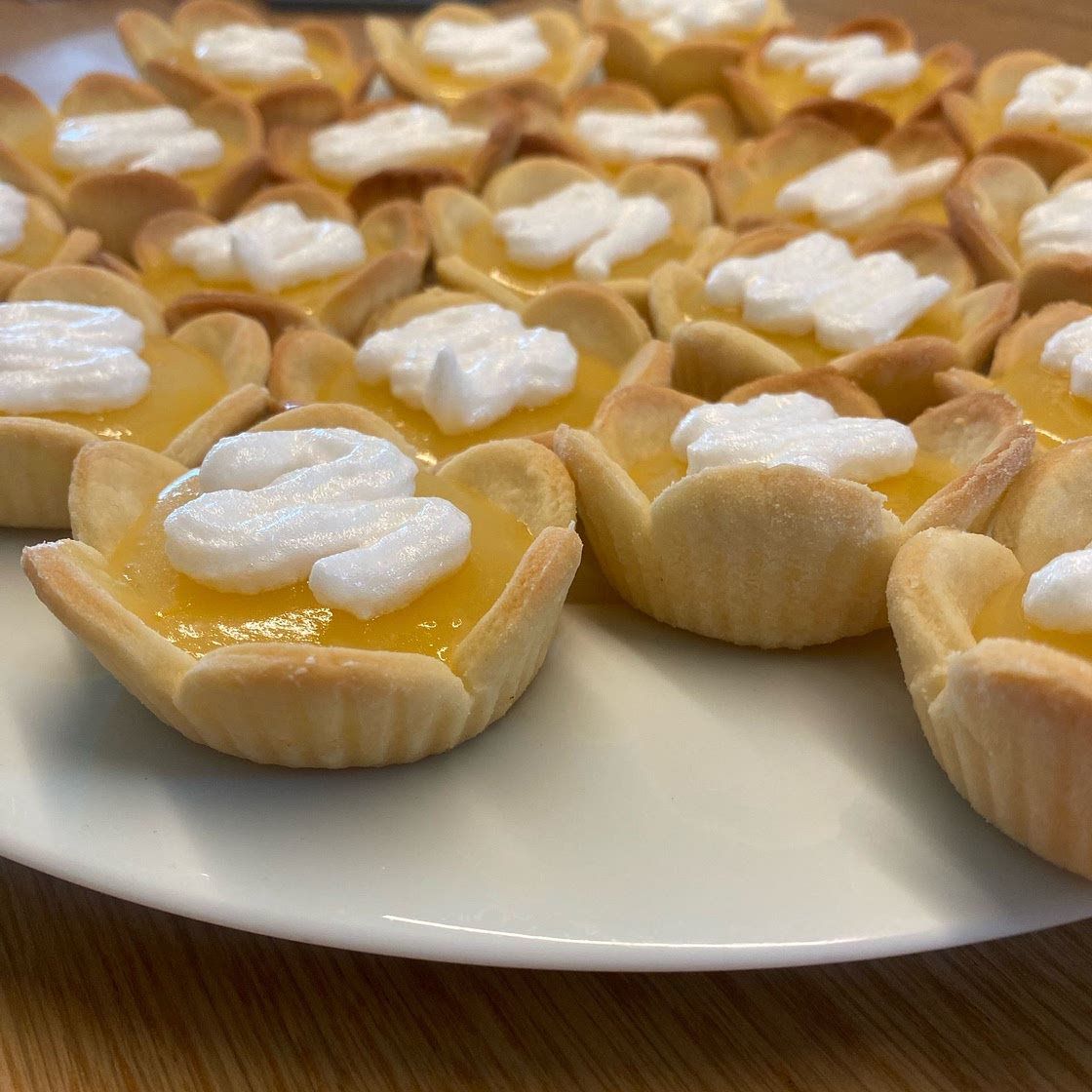 Mini lemon tarts