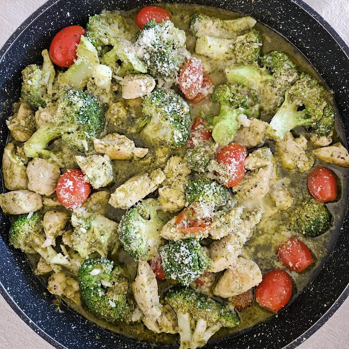 20-Minute Pesto Chicken & Broccoli [Keto, Low-carb, Sugar-free, Gluten-Free] - Chef Michael