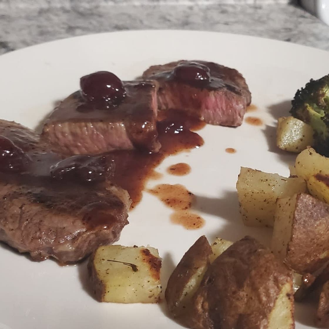 Beef Tenderloin with Black Pepper Cherry Sauce (Low Sodium/Gluten Free/Dairy Free)